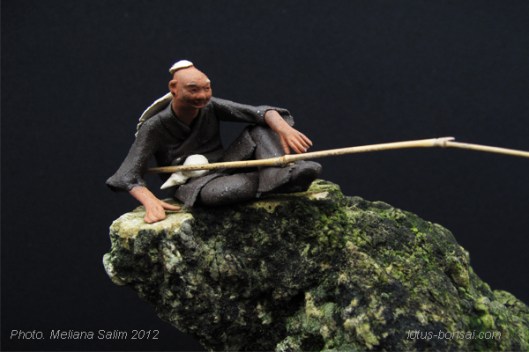 pecheur figurine penjing et bonsai, comment faire kokedama