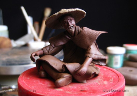 Tượng đất bon sai cây cảnh