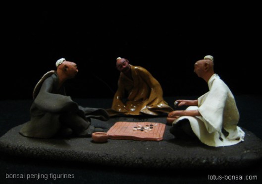 mudmen penjing figurines: chess players