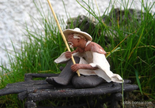 bonsai accent mud figures