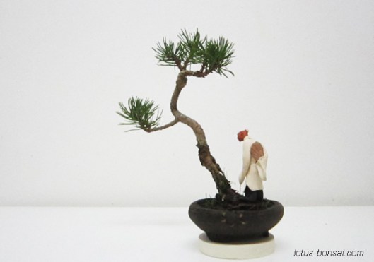 bonsai mud figure