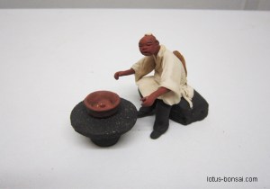 bonsai-figurine-master-2