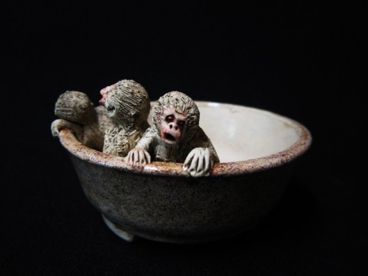 monkey bonsai pot1