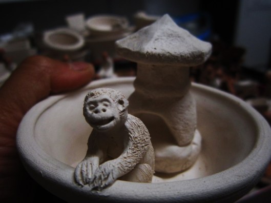 monkey-bonsai-figurine